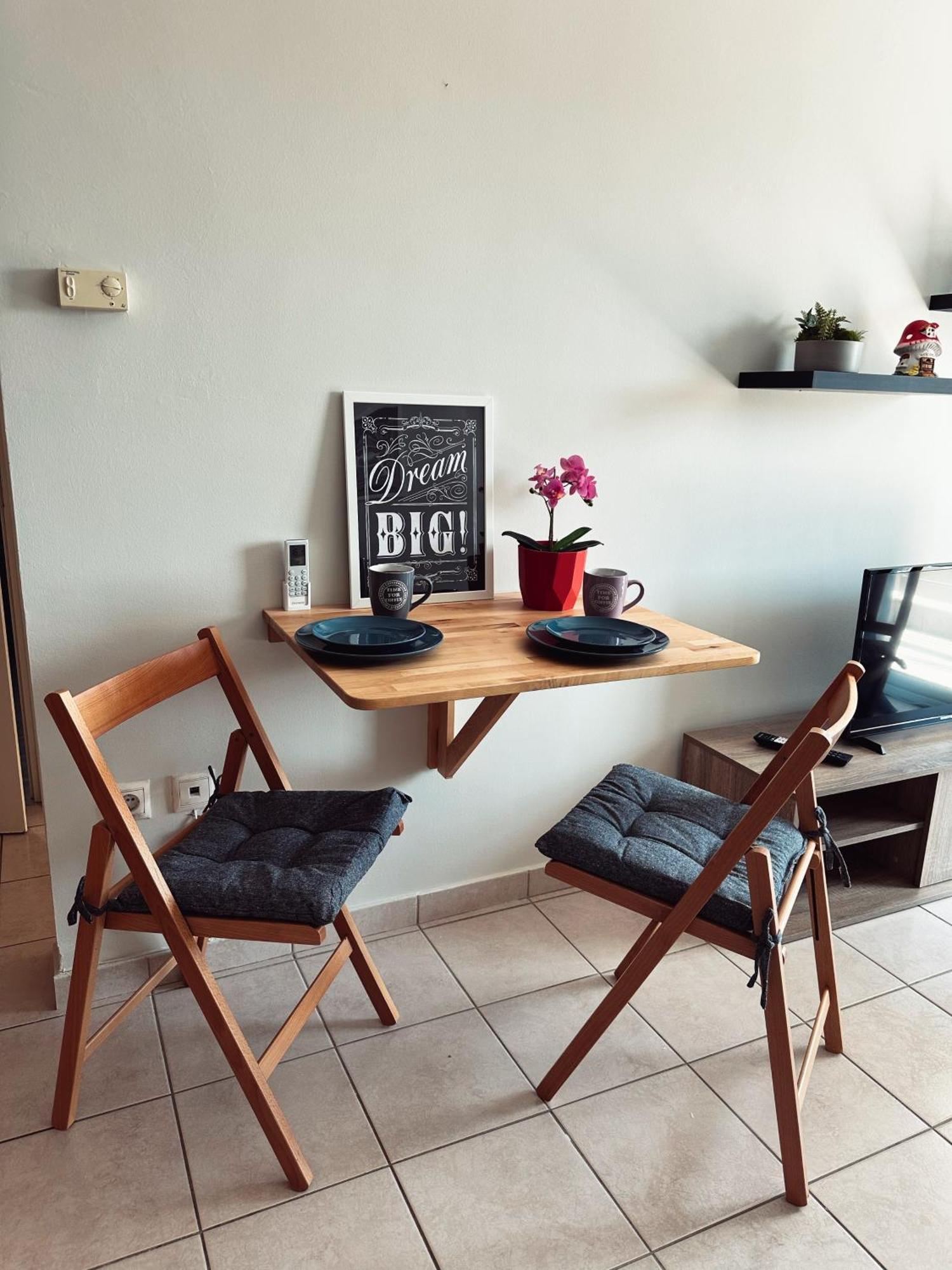 Homely Flat Near Airport 테살로니키 외부 사진