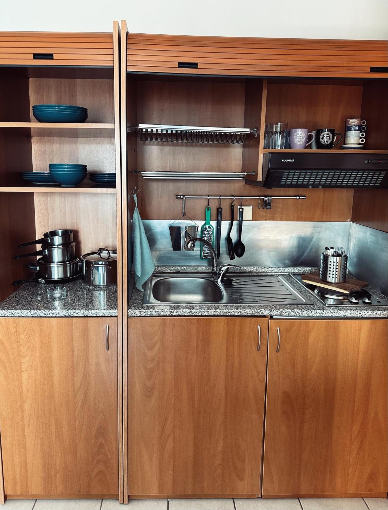 Homely Flat Near Airport 테살로니키 외부 사진